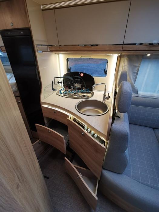 EURA MOBIL T 696 EB PROFILA